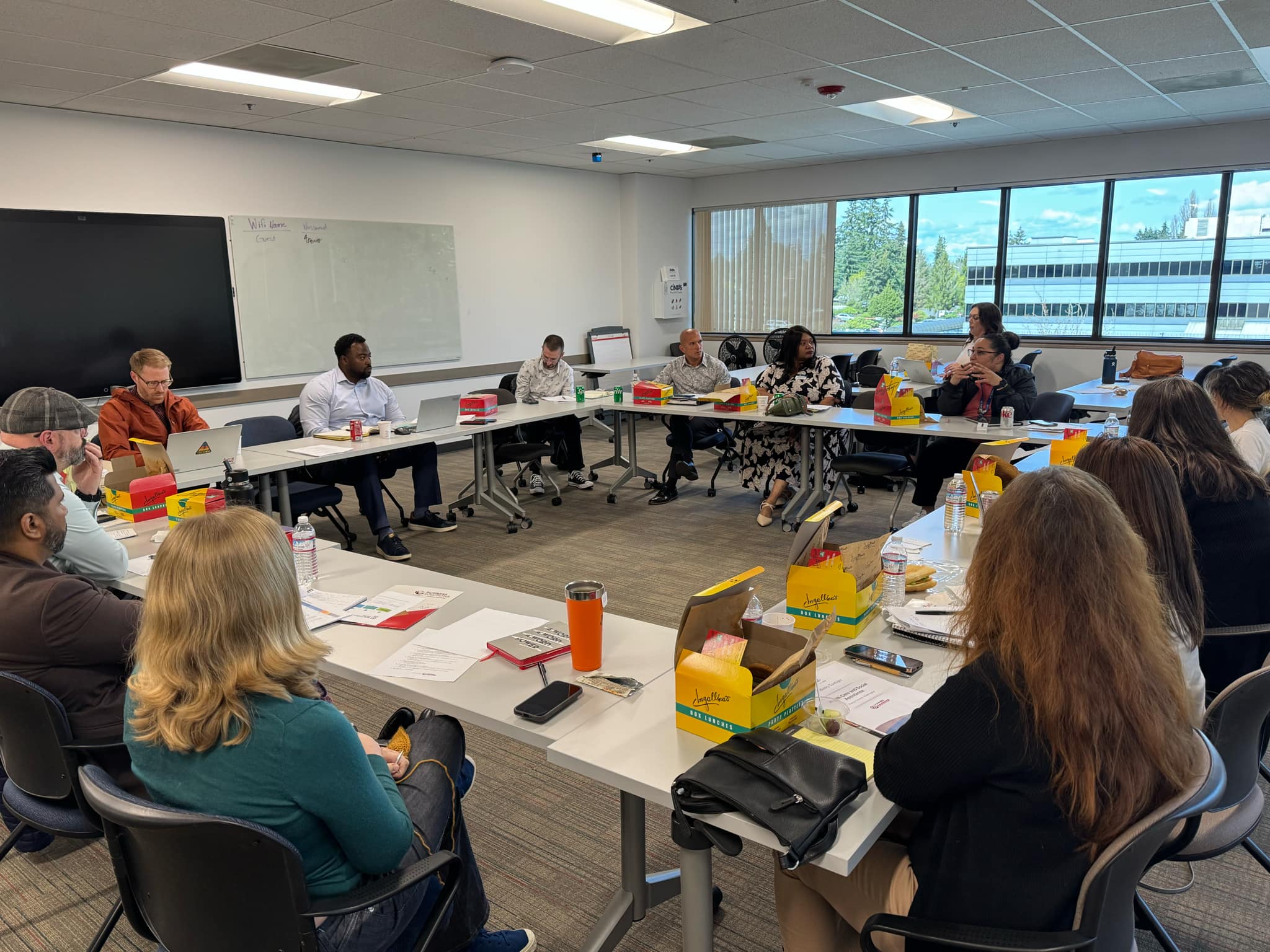 Healthcare Roundtable Addresses Challenges in Training and Staffing